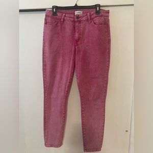 Adorable Pistola pink jeans.
